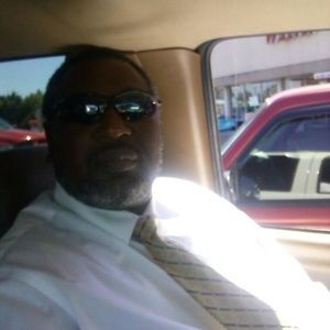 Meet your Posher, Lewis